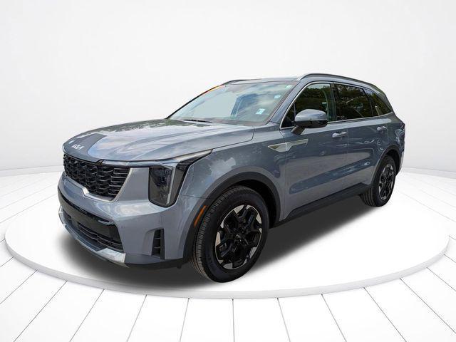 used 2024 Kia Sorento car, priced at $28,080