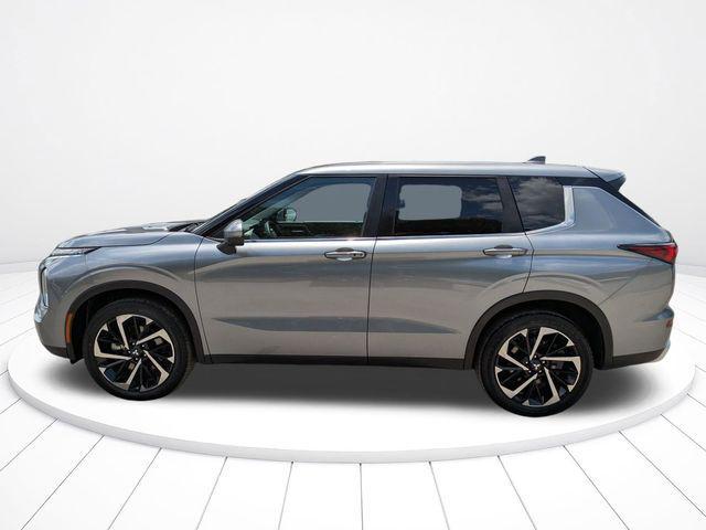 used 2024 Mitsubishi Outlander car, priced at $21,500