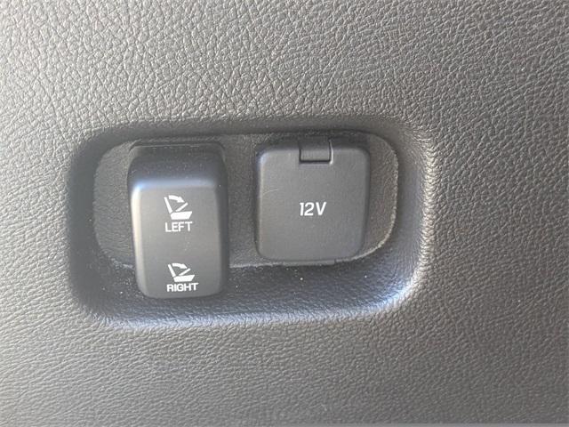 used 2023 Ford Edge car, priced at $18,900