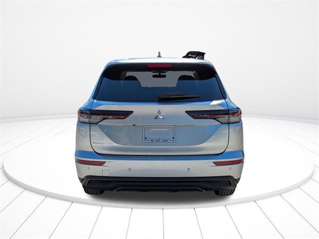 new 2025 Mitsubishi Outlander car, priced at $26,528