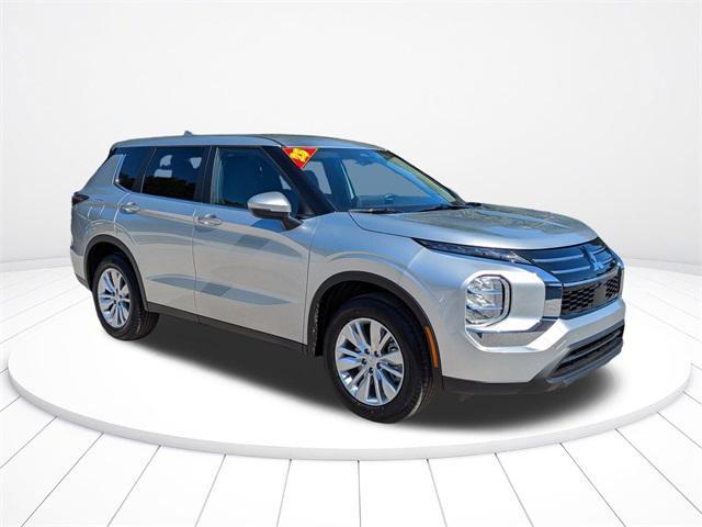 new 2025 Mitsubishi Outlander car, priced at $26,528