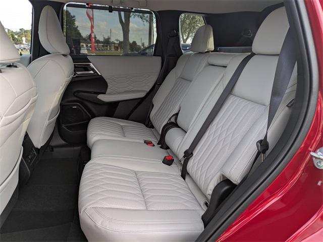 new 2025 Mitsubishi Outlander car, priced at $32,167