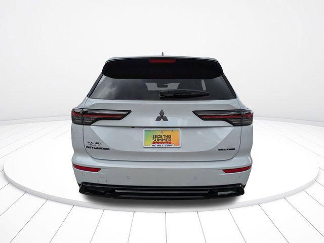 new 2026 Mitsubishi Outlander car, priced at $30,742