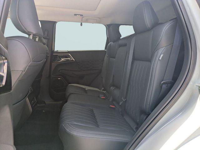new 2026 Mitsubishi Outlander car, priced at $35,578