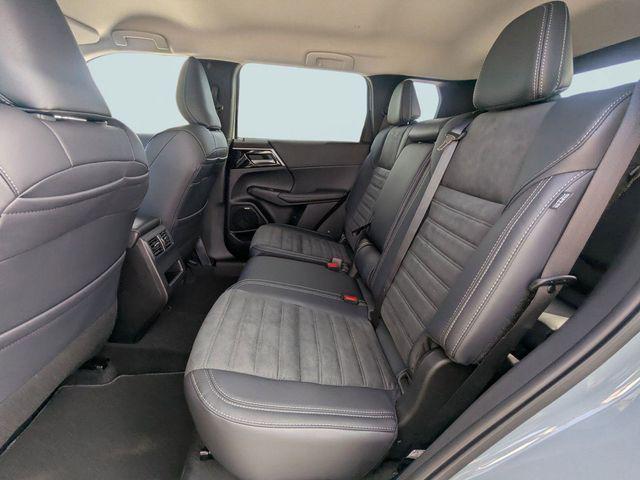 new 2026 Mitsubishi Outlander car, priced at $31,270