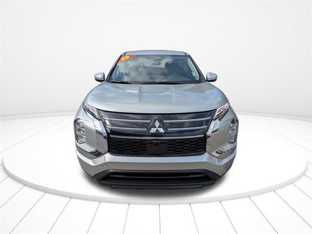 new 2025 Mitsubishi Outlander car, priced at $26,483