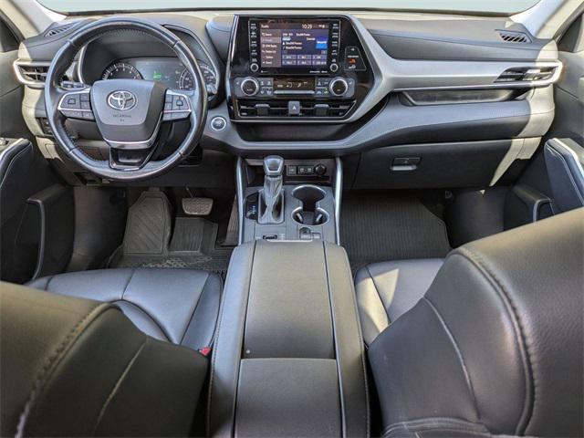 used 2020 Toyota Highlander car, priced at $22,600