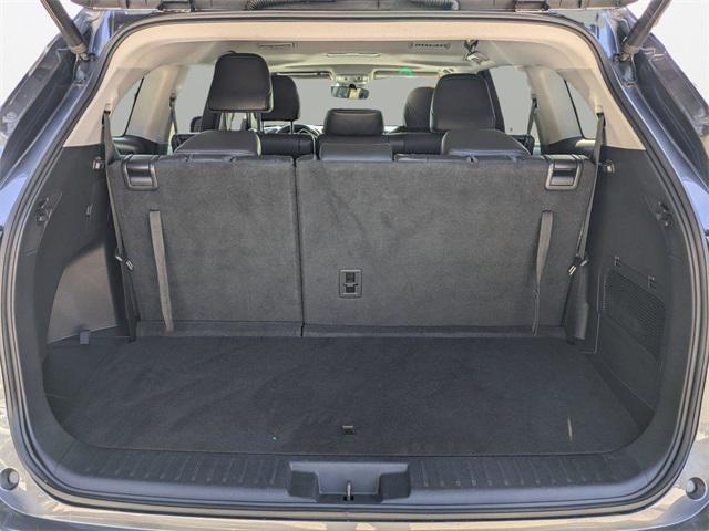 used 2020 Toyota Highlander car, priced at $22,600