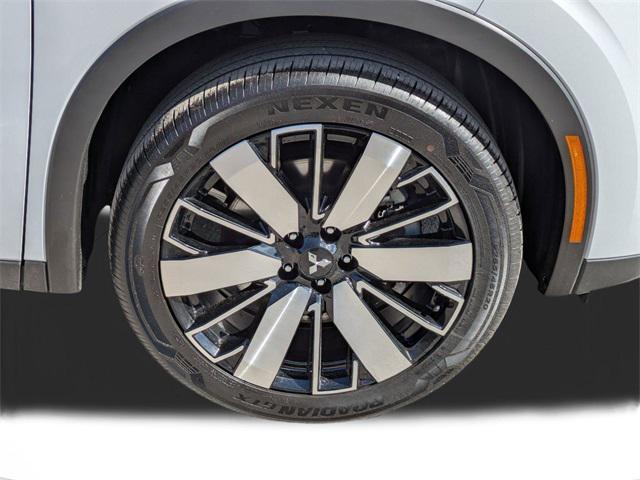 used 2025 Mitsubishi Outlander car, priced at $25,500