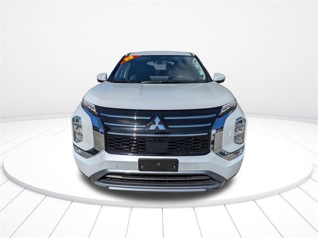 used 2025 Mitsubishi Outlander car, priced at $25,500