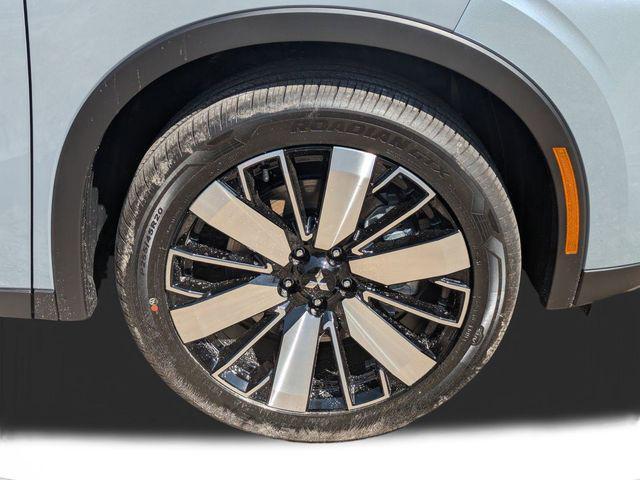 new 2026 Mitsubishi Outlander car, priced at $31,237