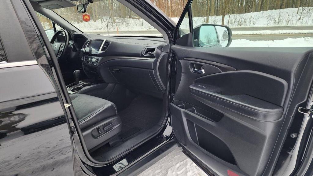 used 2016 Honda Pilot car, priced at $10,795