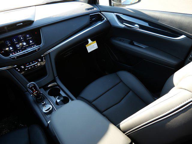 new 2025 Cadillac XT5 car, priced at $49,059