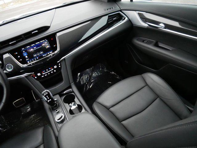used 2024 Cadillac XT6 car, priced at $43,997