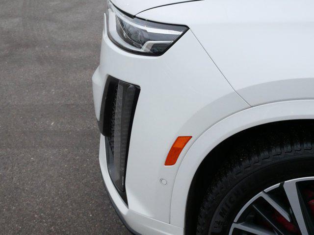 used 2024 Cadillac XT6 car, priced at $43,997