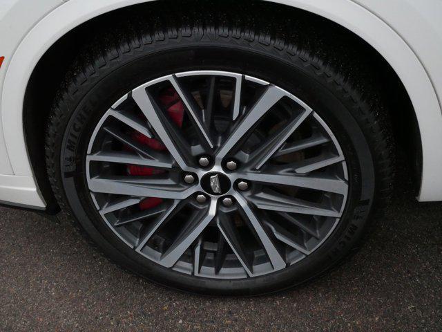 used 2024 Cadillac XT6 car, priced at $43,997