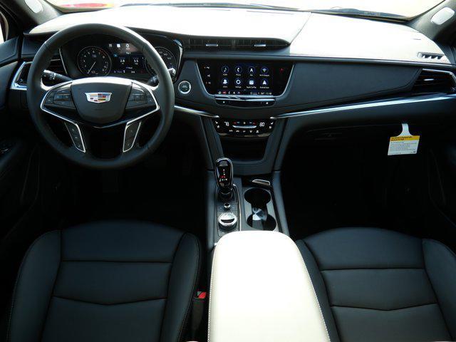 new 2025 Cadillac XT5 car, priced at $54,119