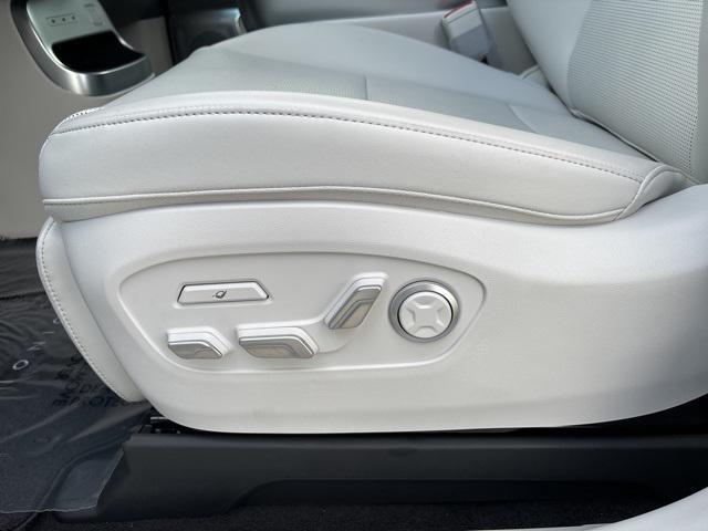 new 2026 Hyundai IONIQ 9 car, priced at $64,445