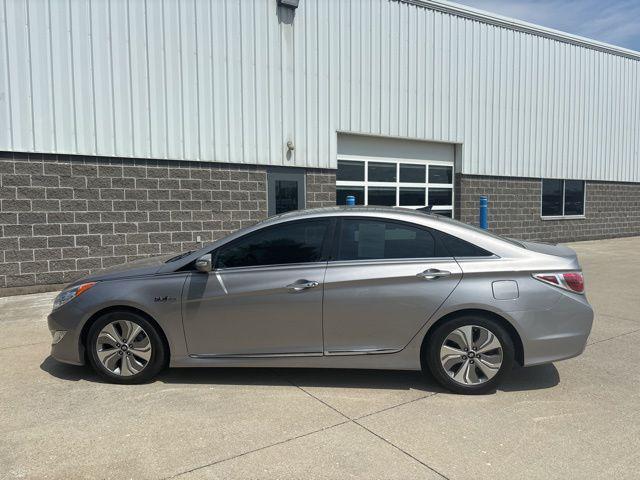used 2013 Hyundai Sonata Hybrid car, priced at $9,980