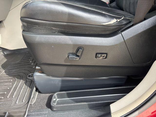 used 2014 Chrysler Town & Country car, priced at $7,488