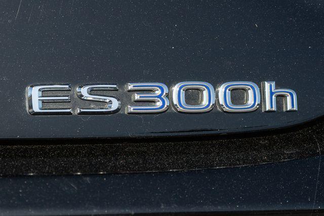 used 2020 Lexus ES 300h car, priced at $33,750