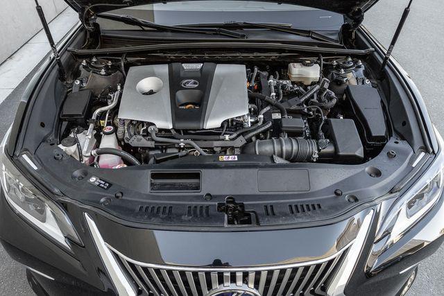 used 2020 Lexus ES 300h car, priced at $33,750