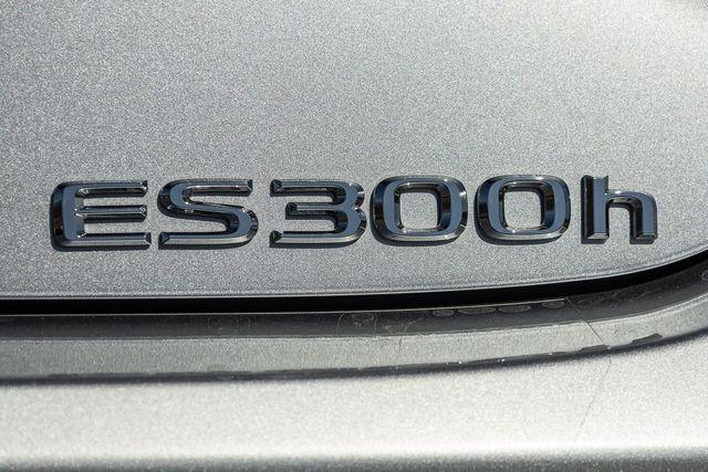 used 2025 Lexus ES 300h car, priced at $48,999