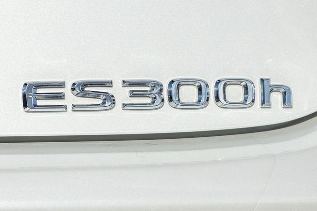 used 2025 Lexus ES 300h car, priced at $54,899