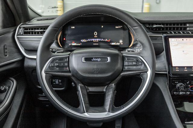 used 2025 Jeep Grand Cherokee car, priced at $39,999