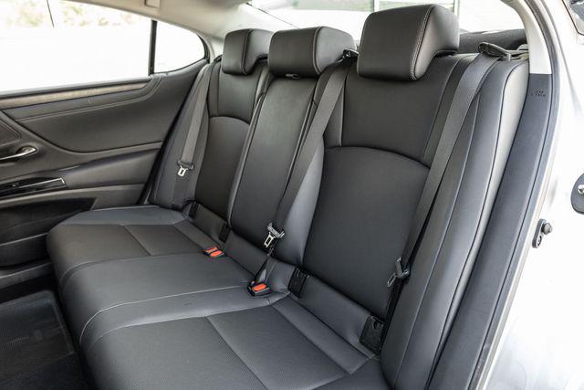 used 2025 Lexus ES 300h car, priced at $44,999