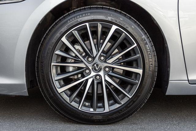 used 2025 Lexus ES 300h car, priced at $44,999