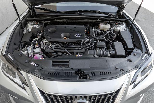 used 2025 Lexus ES 300h car, priced at $44,999