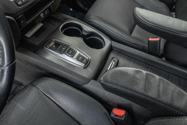 used 2022 Honda Pilot car, priced at $25,999