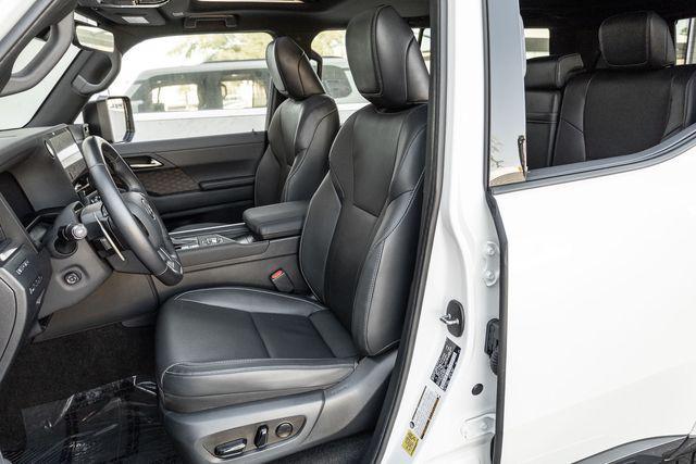 used 2025 Lexus GX 550 car, priced at $80,999