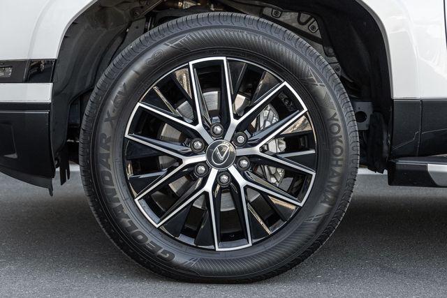 used 2025 Lexus GX 550 car, priced at $80,999