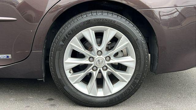 used 2013 Lexus ES 300h car, priced at $15,999