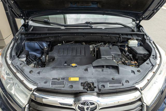 used 2014 Toyota Highlander car, priced at $21,000