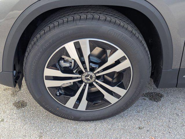 new 2026 Mercedes-Benz GLA 250 car, priced at $48,095