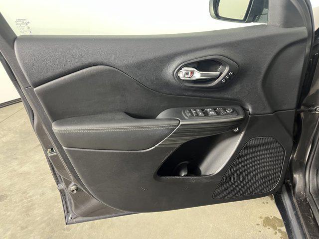 used 2016 Jeep Cherokee car, priced at $9,798