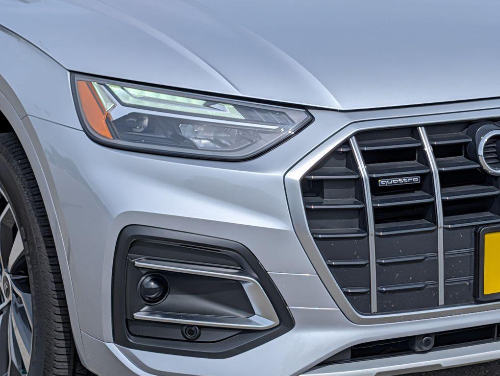 Audi Q5 view 9