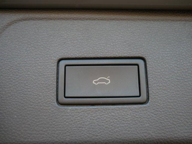 used 2024 Volkswagen Atlas car, priced at $40,498