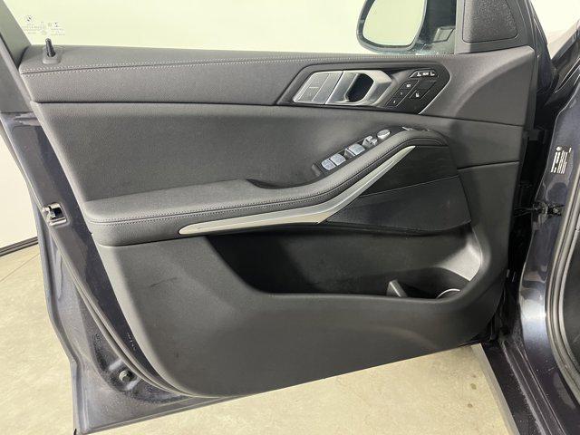used 2022 BMW X7 car, priced at $37,998