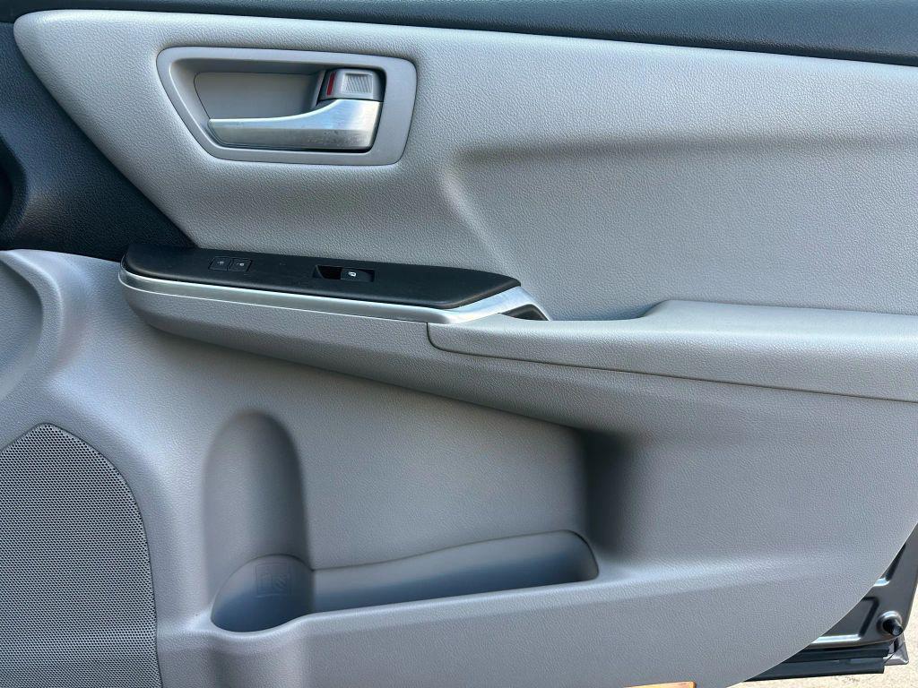 used 2016 Toyota Camry Hybrid car, priced at $9,500