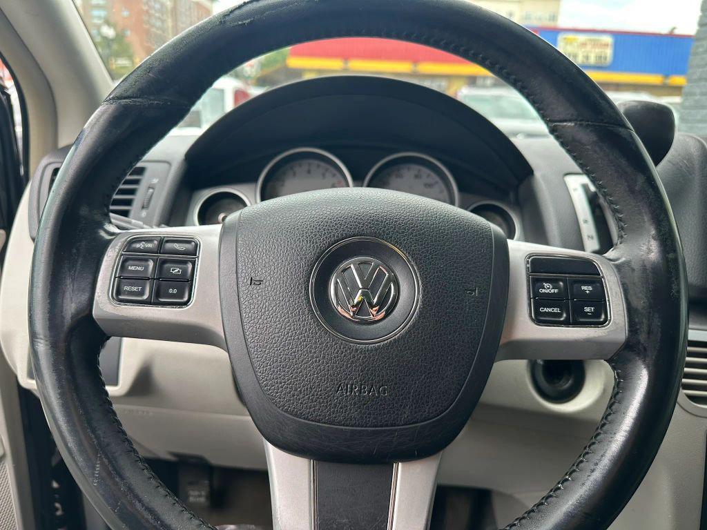 used 2011 Volkswagen Routan car, priced at $2,960
