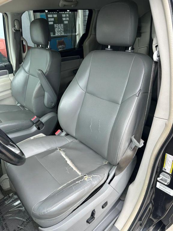 used 2011 Volkswagen Routan car, priced at $2,960