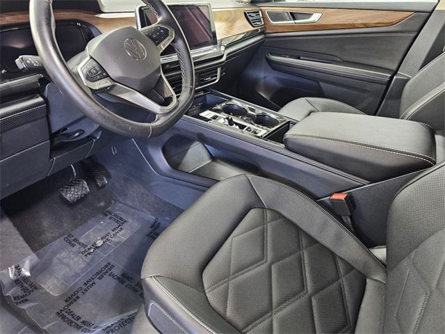 used 2025 Volkswagen Atlas car, priced at $32,800