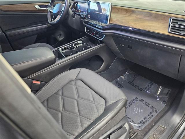 used 2025 Volkswagen Atlas car, priced at $32,800