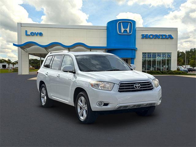 used 2009 Toyota Highlander car, priced at $9,440