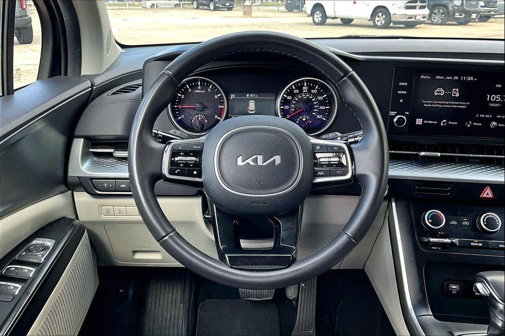 used 2024 Kia Carnival car, priced at $26,900