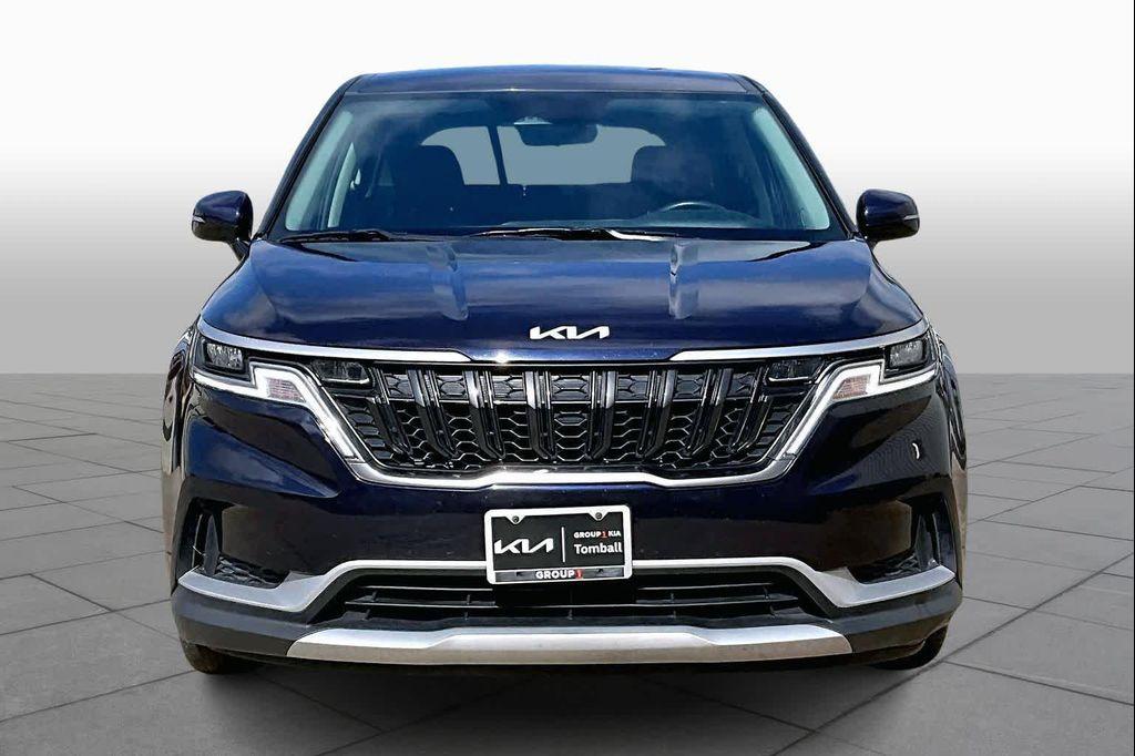 used 2024 Kia Carnival car, priced at $26,900